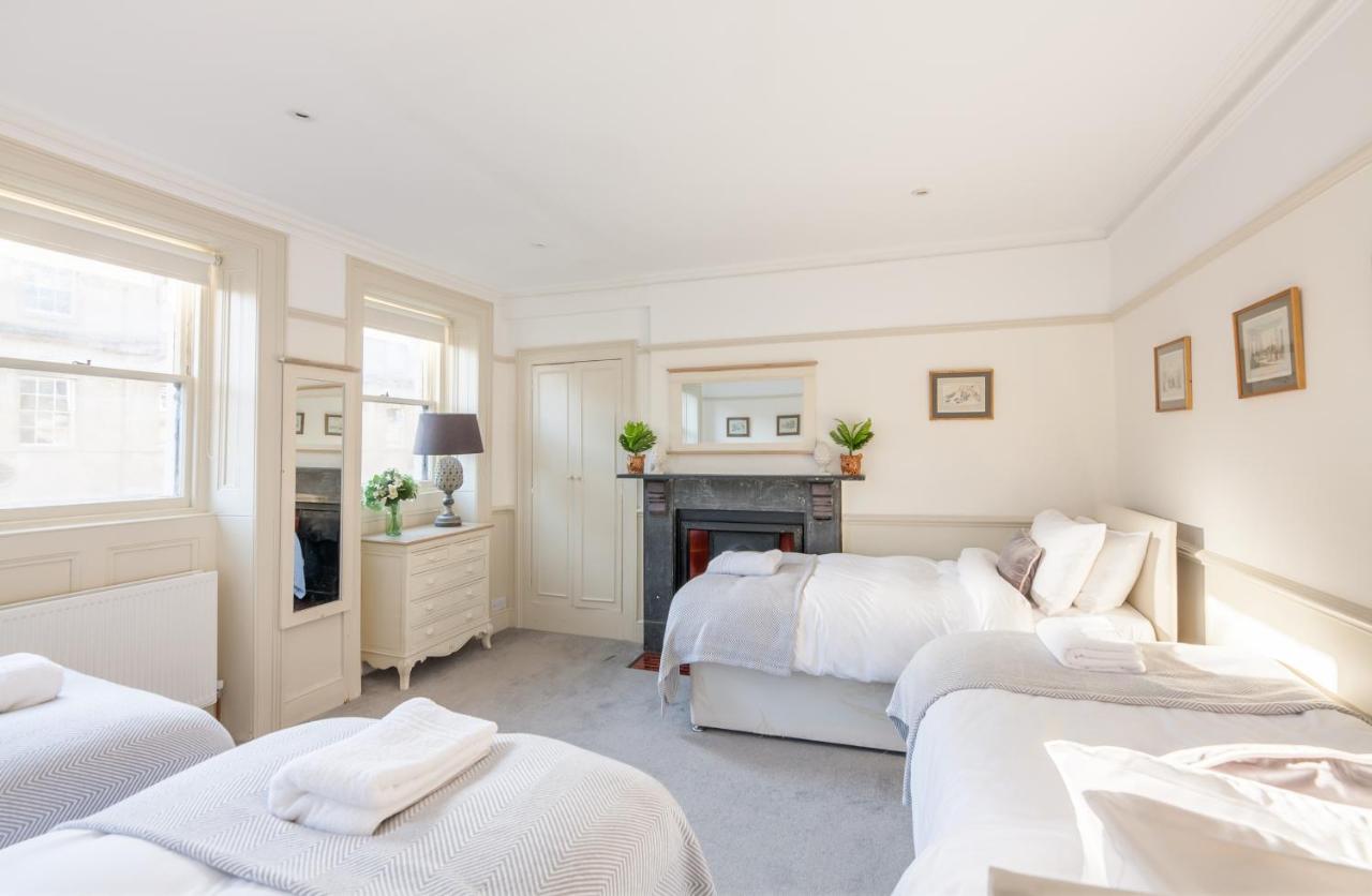 Centre Stunning House-roman Baths - 3min Walk - 4 Bedrooms Apartment