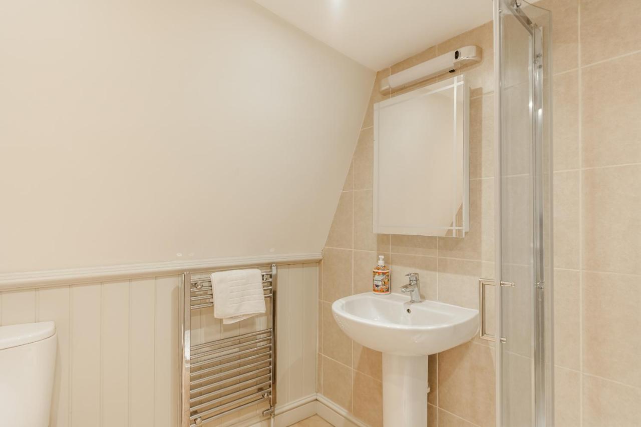 Centre Stunning House-roman Baths - 3min Walk - 4 Bedrooms